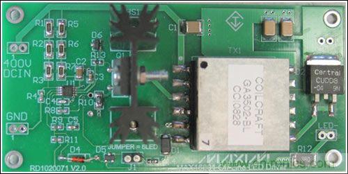 LED驅動器參考設計，1.9英寸 x 3.9英寸，雙層板
