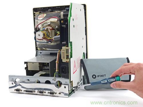 拆！古董級Macintosh 128K電腦