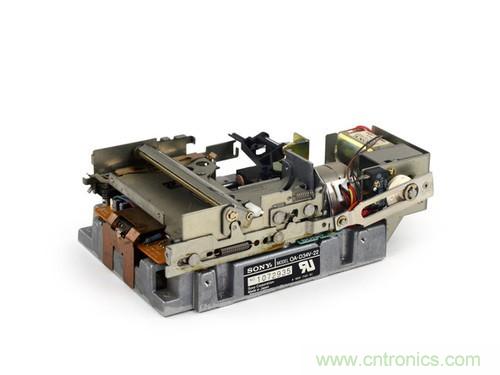 拆！古董級Macintosh 128K電腦