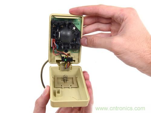 拆！古董級Macintosh 128K電腦