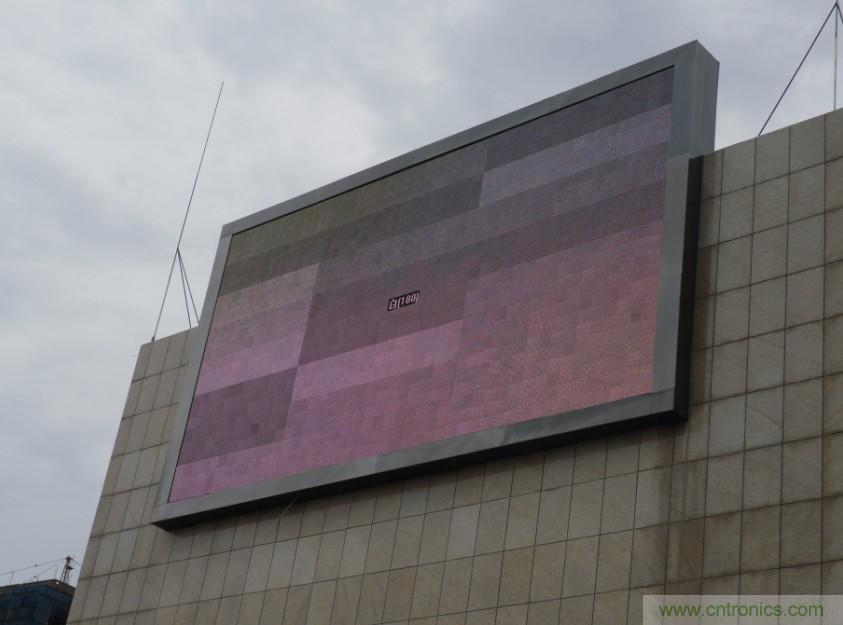 LED顯示屏突然黑屏，什么原因？如何應對？