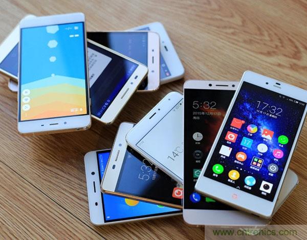 2015年9款千元智能手機橫評：誰才是紅海霸主？
