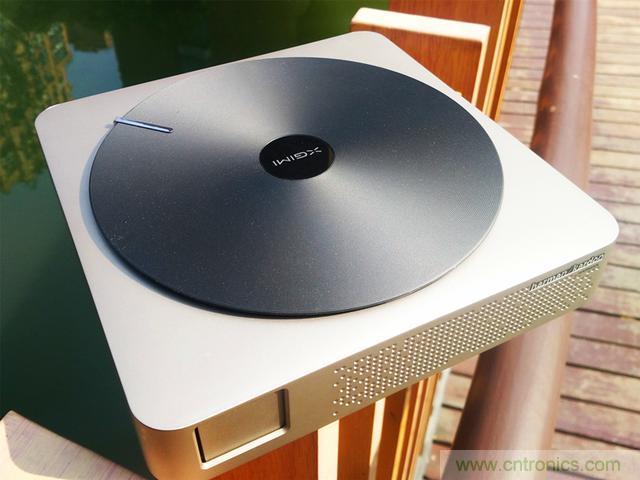 無屏電視時代已然來臨，客廳你做好準備了嗎？