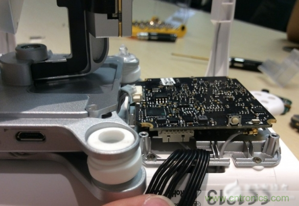 真飛機拆不著，那就來拆拆無人機&ldquo;鼻祖&rdquo;大疆吧！