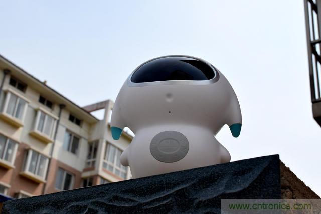 &ldquo;爸爸再不陪我，我就長大了&rdquo;&mdash;&mdash;小騰機器人