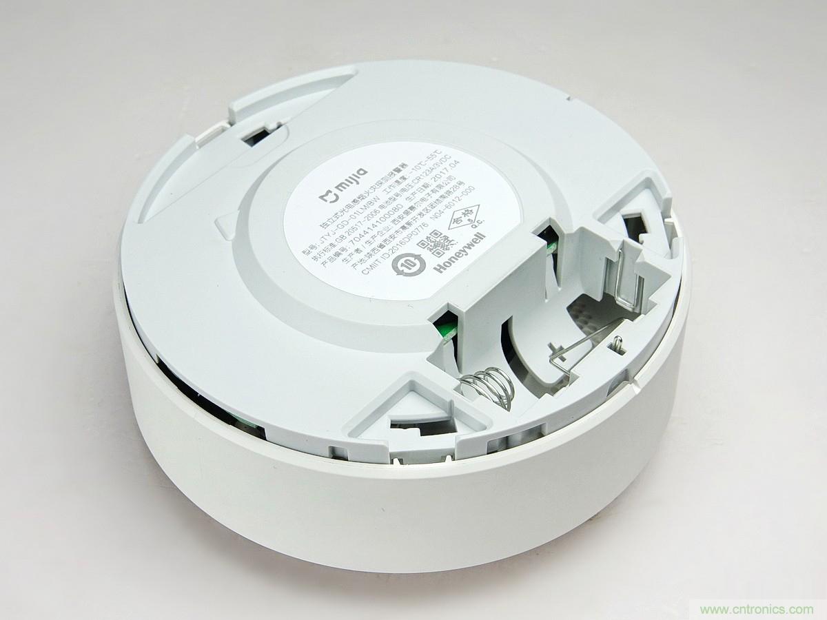 小米煙霧報警器拆解：一顆電池可用五年是如何做到的？