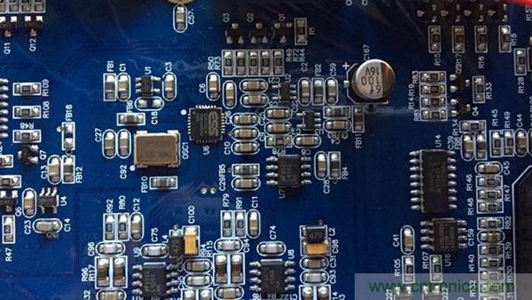 如何&ldquo;布局&rdquo;電路上的貼片電容才會(huì)降低寄生電感？