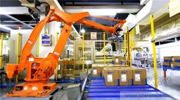 正泰昆侖 | 續寫榮耀，領馭未來