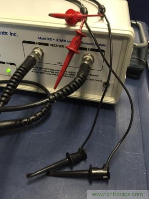 在何處連接頻率分析儀參考引線用于波德圖測量&mdash;&mdash;第1部分